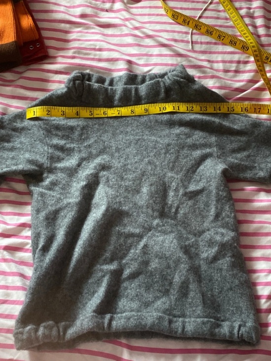 Vince Sweaters - Vince Grey Boiled Cashmere Short-Sleeve Mock Neck Sweater - Perfect Condition